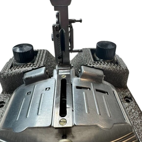 Revere Curv-A-Matic Film Splicer Model 70 w/ Original Box Vintage 8mm/16mm - Picture 11 of 16